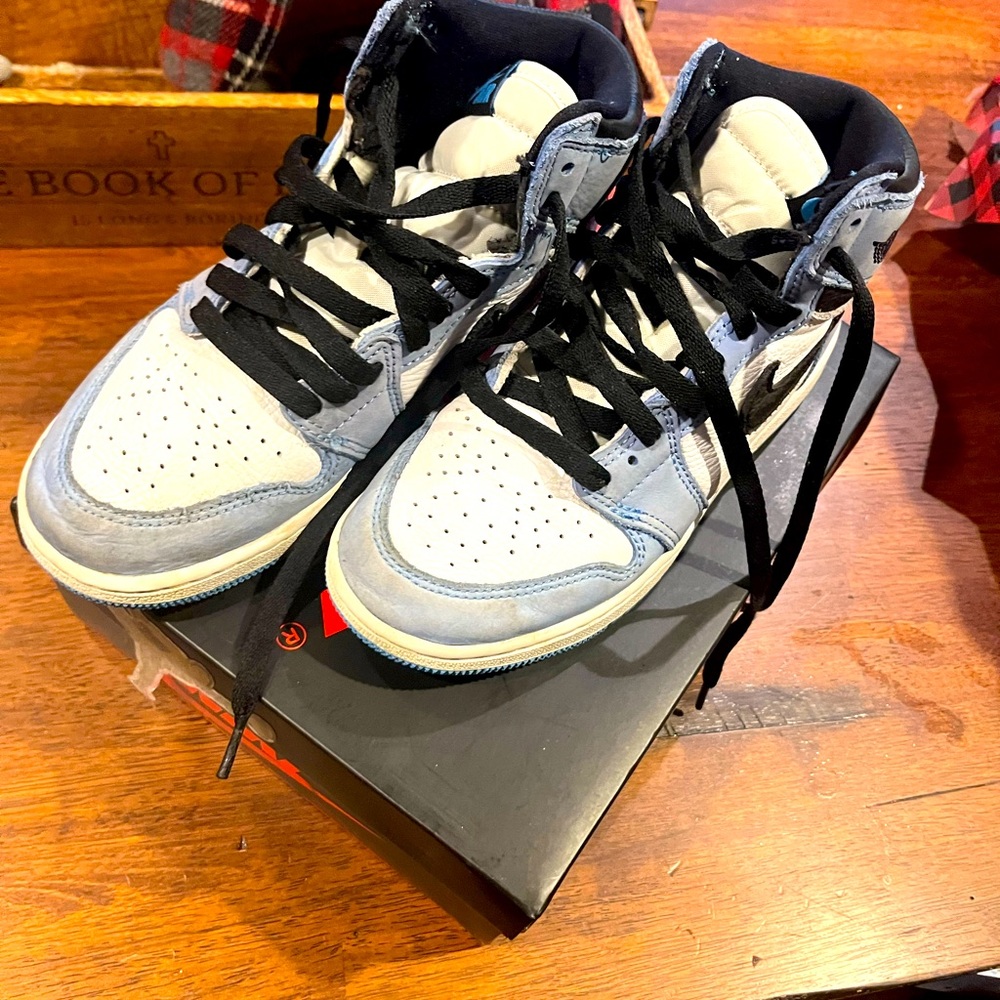 Nike Jordan University Blue ~ Youth Size 4